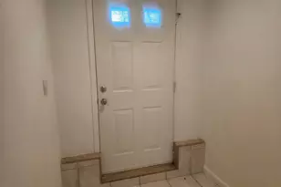 804 Hampshire Rd, Bay Shore, NY 11706 - Photo 2