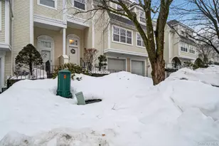 119 Delafield Ln, Newburgh, NY 12550 - Photo 4