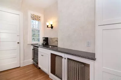 4610 Boston Post Road, Pelham, NY 10803 - Photo 16