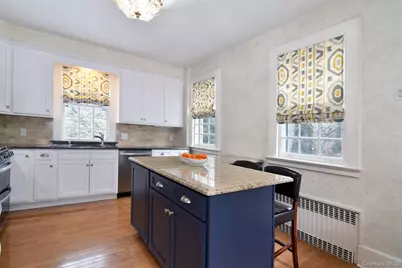 4610 Boston Post Road, Pelham, NY 10803 - Photo 12