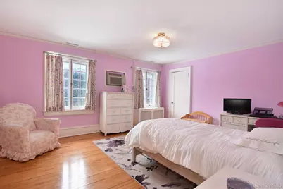 4610 Boston Post Road, Pelham, NY 10803 - Photo 24