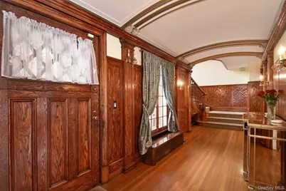 4610 Boston Post Road, Pelham, NY 10803 - Photo 6