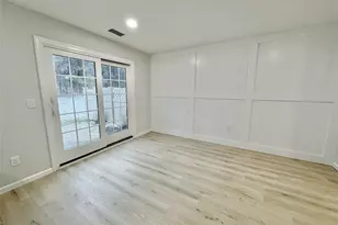 46 Blue Point Rd E, Holtsville, NY 11742 - Photo 10