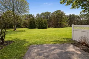 46 Blue Point Rd E, Holtsville, NY 11742 - Photo 2