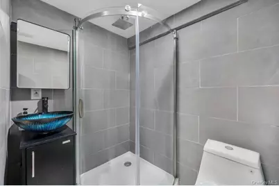 280 Balcom Avenue, Bronx, NY 10465 - Photo 16