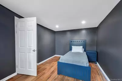 280 Balcom Avenue, Bronx, NY 10465 - Photo 14