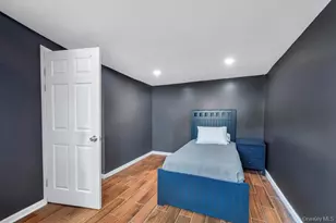 280 Balcom Ave, Bronx, NY 10465 - Photo 14