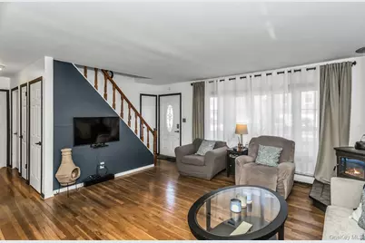 1294 Owens Place, North Bellmore, NY 11710 - Photo 4