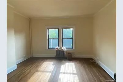 176 Colonial Parkway #2N, Yonkers, NY 10710 - Photo 2