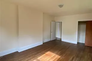 176 Colonial Pkwy, Yonkers, NY 10710 - Photo 6