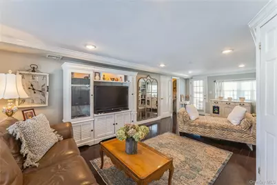 270 Nancy Drive, East Meadow, NY 11554 - Photo 16