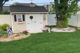 270 Nancy Dr, East Meadow, NY 11554 - Photo 34