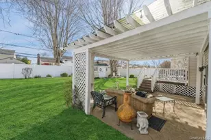 270 Nancy Dr, East Meadow, NY 11554 - Photo 28