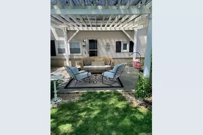 270 Nancy Drive, East Meadow, NY 11554 - Photo 6