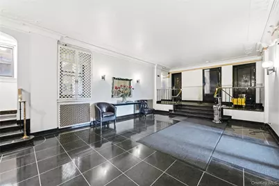 141 Woodmere Blvd #6J, Woodmere, NY 11598 - Photo 2