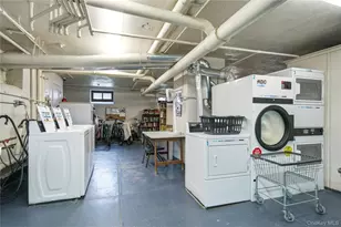 141 Woodmere Blvd, Woodmere, NY 11598 - Photo 10