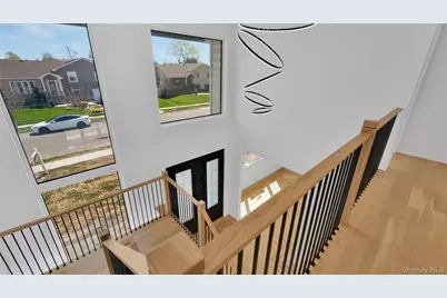 2661 Hyacinth Street, Westbury, NY 11590 - Photo 14