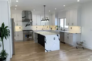 2661 Hyacinth St, Westbury, NY 11590 - Photo 4