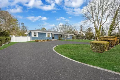 220 Oakdale Bohemia Road, Bohemia, NY 11716 - Photo 2