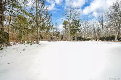 220 Oakdale Bohemia Road, Bohemia, NY 11716 - Photo 4