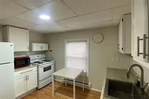 702 Fox Run Ln, Carmel, NY 10512 - Photo 2