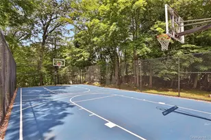 1303 Regent Dr, Mount Kisco, NY 10549 - Photo 28