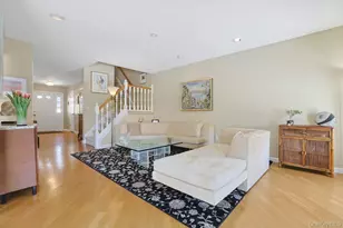 1303 Regent Dr, Mount Kisco, NY 10549 - Photo 4