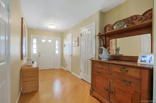 1303 Regent Dr, Mount Kisco, NY 10549 - Photo 12