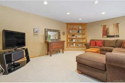 1303 Regent Drive, Mount Kisco, NY 10549 - Photo 22