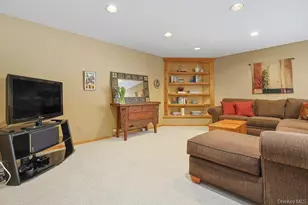 1303 Regent Dr, Mount Kisco, NY 10549 - Photo 22