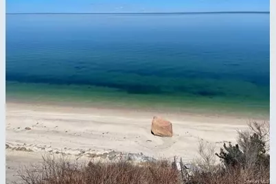 24 Cliff Way, Calverton, NY 11933 - Photo 4