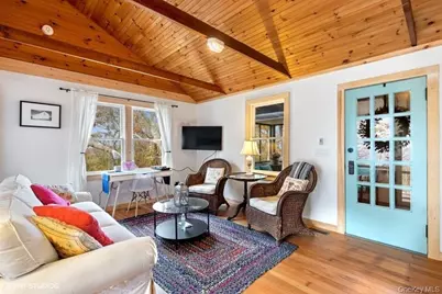 24 Cliff Way, Calverton, NY 11933 - Photo 8