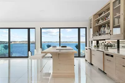 1990 Bay Boulevard, Atlantic Beach, NY 11509 - Photo 8