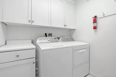 12 Brook Hills Circle, White Plains, NY 10605 - Photo 20