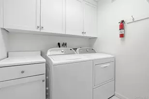 12 Brook Hills Cir, White Plains, NY 10605 - Photo 20