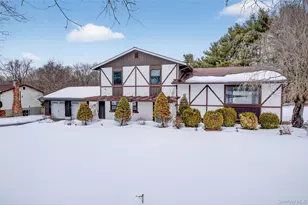 100 Watch Hill Dr, Fishkill, NY 12524 - Photo 2