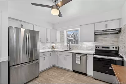 100 Watch Hill Drive, Fishkill, NY 12524 - Photo 16