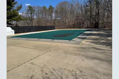 511 Race Place, Oakdale, NY 11769 - Photo 18