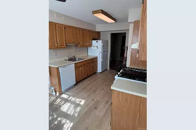 511 Race Place #511, Oakdale, NY 11769 - Photo 4