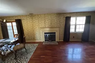 511 Race Pl, Oakdale, NY 11769 - Photo 2