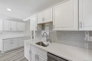 785 Locksley Rd, Yorktown Heights, NY 10598 - Photo 6