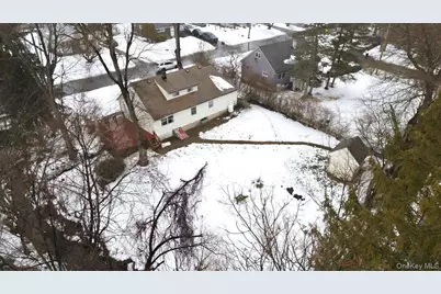 785 Locksley Road, Yorktown Heights, NY 10598 - Photo 4