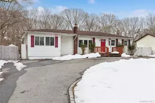 103 W Yaphank Rd, Coram, NY 11727 - Photo 30