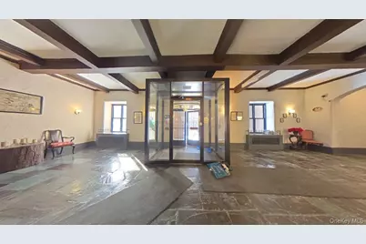 100 Pelham Road #2B, New Rochelle, NY 10805 - Photo 1