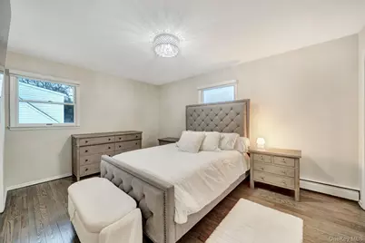 2550 Natta Boulevard, Bellmore, NY 11710 - Photo 30