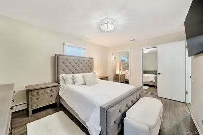 2550 Natta Boulevard, Bellmore, NY 11710 - Photo 32