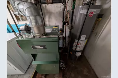 92-55 215th Place, Queens Village, NY 11428 - Photo 16