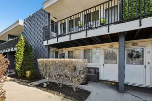 4 Wyndover Woods Ln, White Plains, NY 10603 - Photo 2