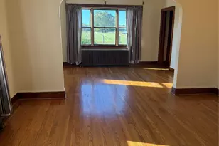 242 Deep Hole Rd, Calverton, NY 11901 - Photo 4