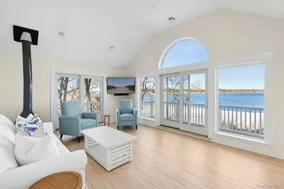 11 Bay View Drive E, Hampton Bays, NY 11946 - Photo 8